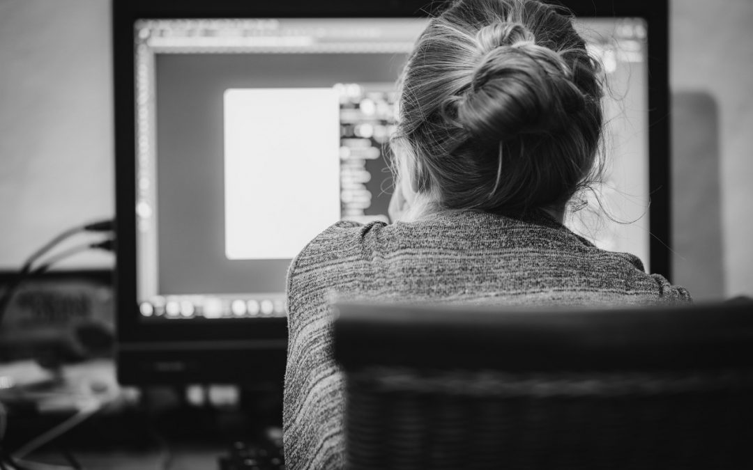 CONTRATO DE DISEÑO: 8 ASPECTOS LEGALES QUE DEBES TENER EN CUENTA PARA HACER VALER TU TALENTO Y TU TIEMPO DE TRABAJO